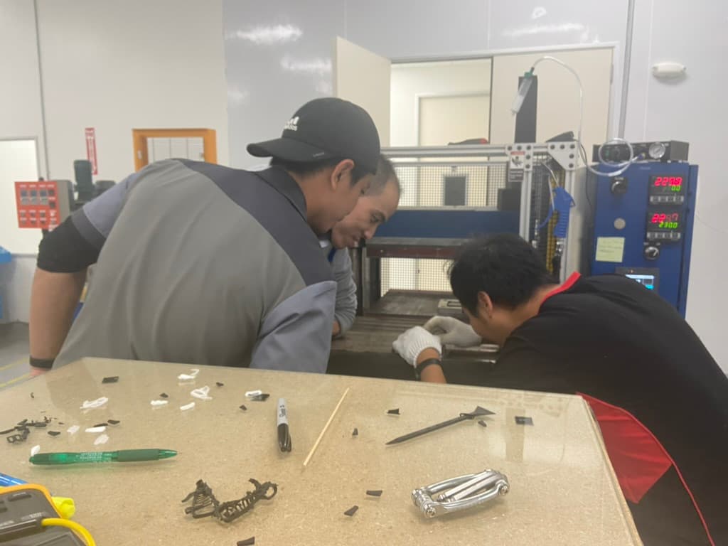 Factory floor - live molding